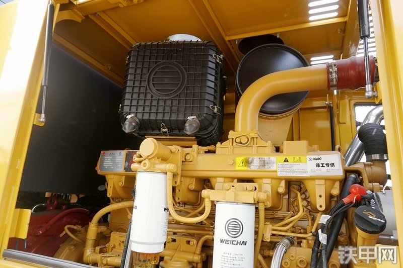 徐工ZL50GV装载机局部