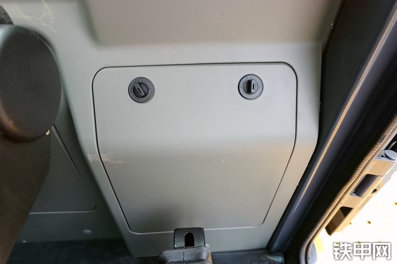 徐工LW300FV装载机局部