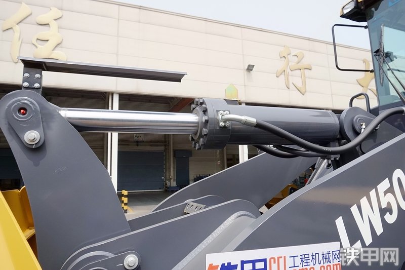 徐工LW500HV装载机局部
