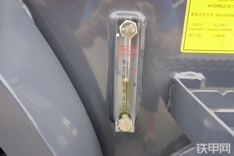 徐工LW180KV装载机局部