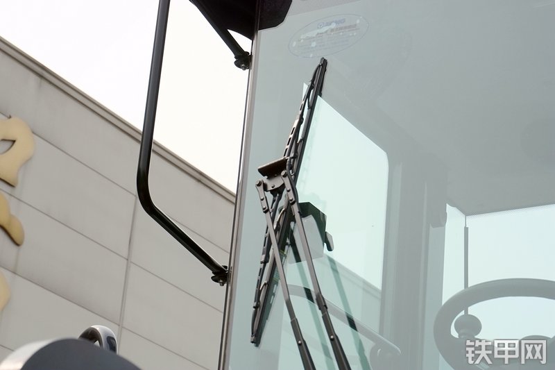 徐工LW500F装载机局部