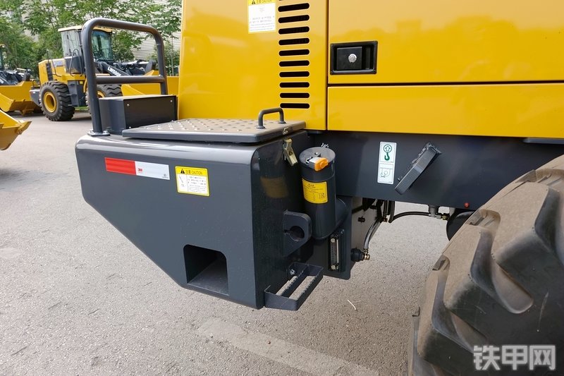 徐工LW300FV装载机局部