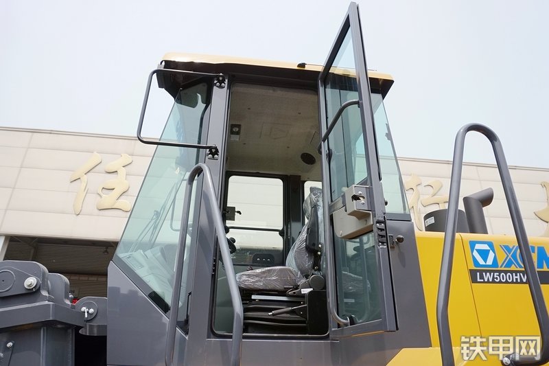 徐工LW500HV装载机局部