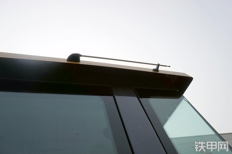 徐工LW700KN装载机局部