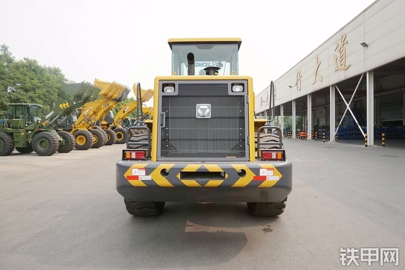 徐工LW500F装载机整机外观