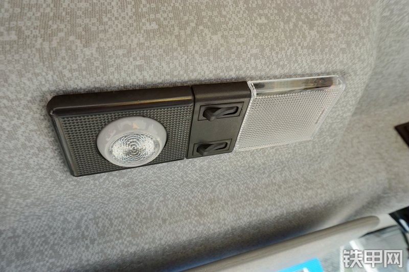 徐工LW500HV装载机局部