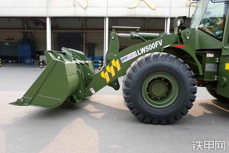徐工LW500FV装载机局部
