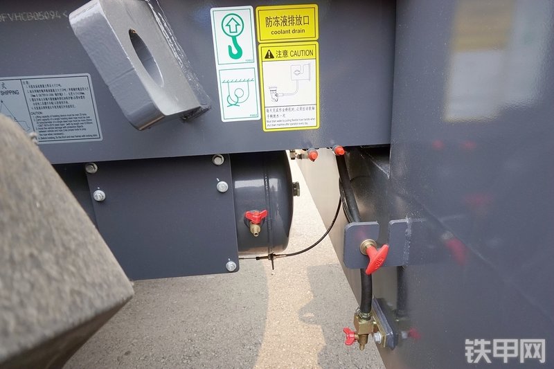 徐工LW500F装载机局部