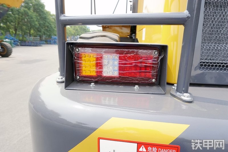 徐工LW500HV装载机局部