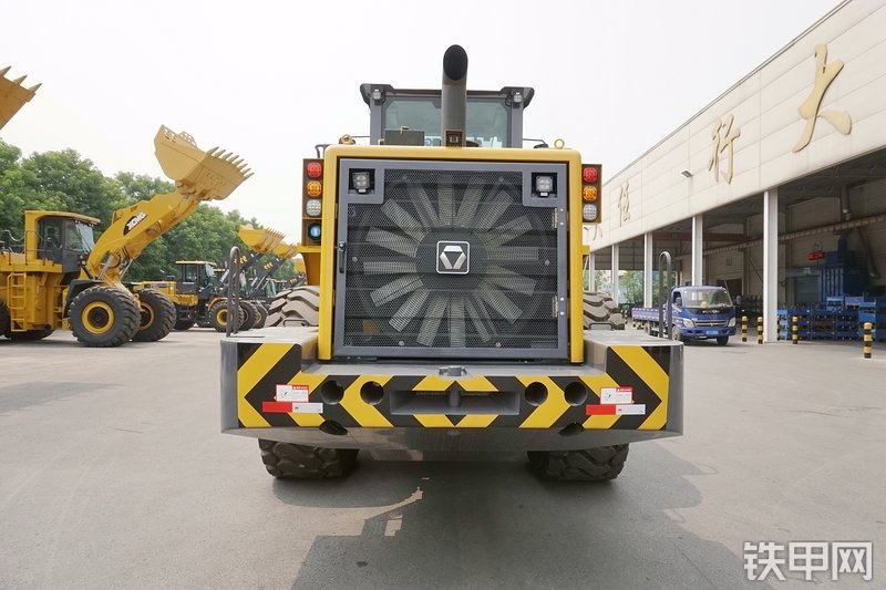 徐工LW1100KV装载机整机外观