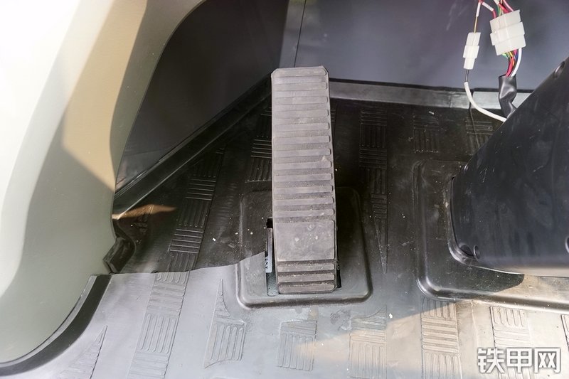 徐工LW500F装载机局部