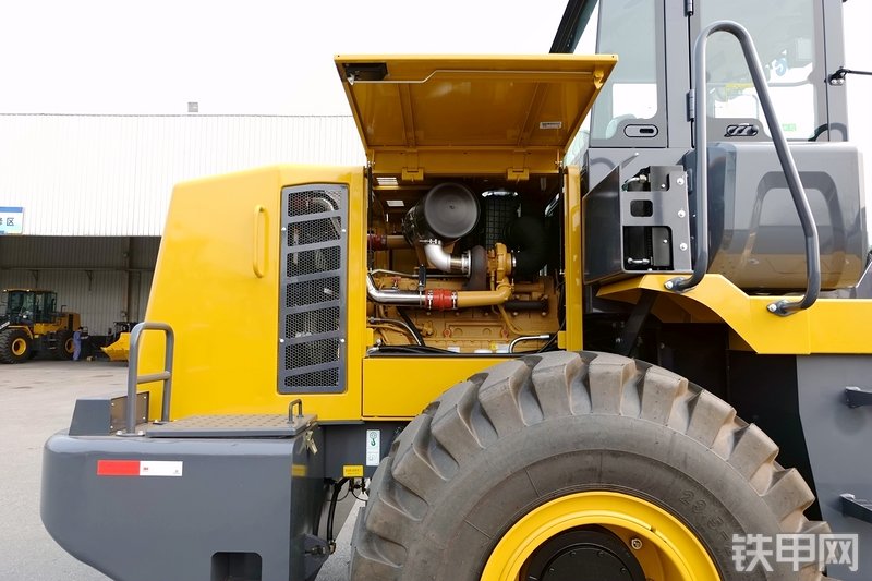 徐工LW500D装载机局部