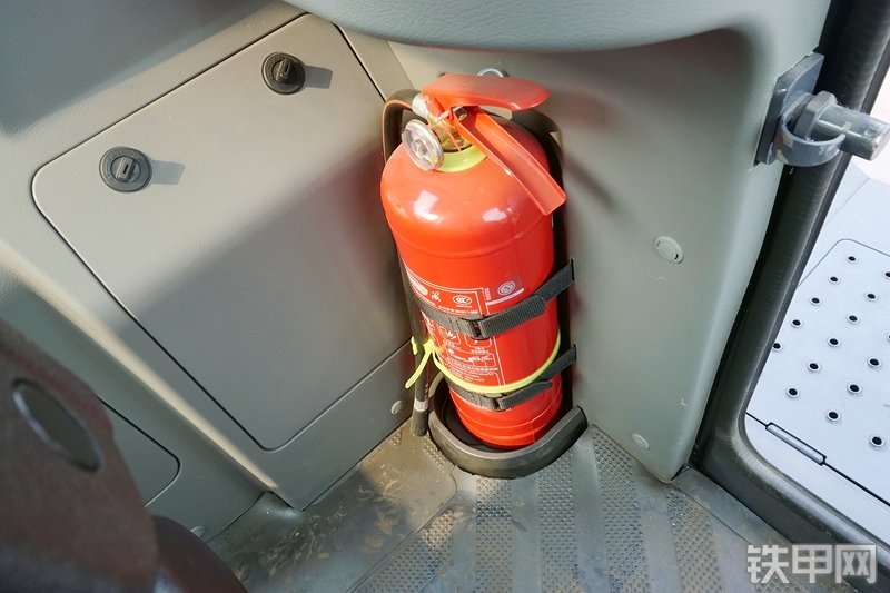 徐工LW700KN装载机局部