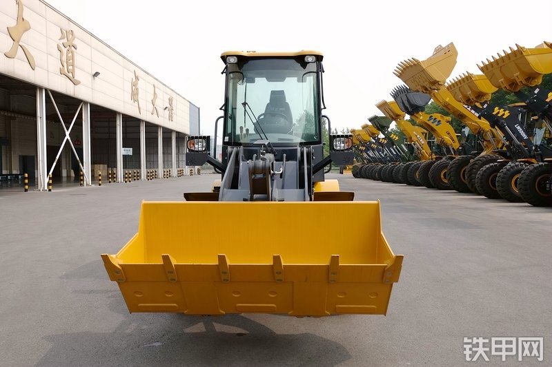 徐工LW200KV装载机整机外观