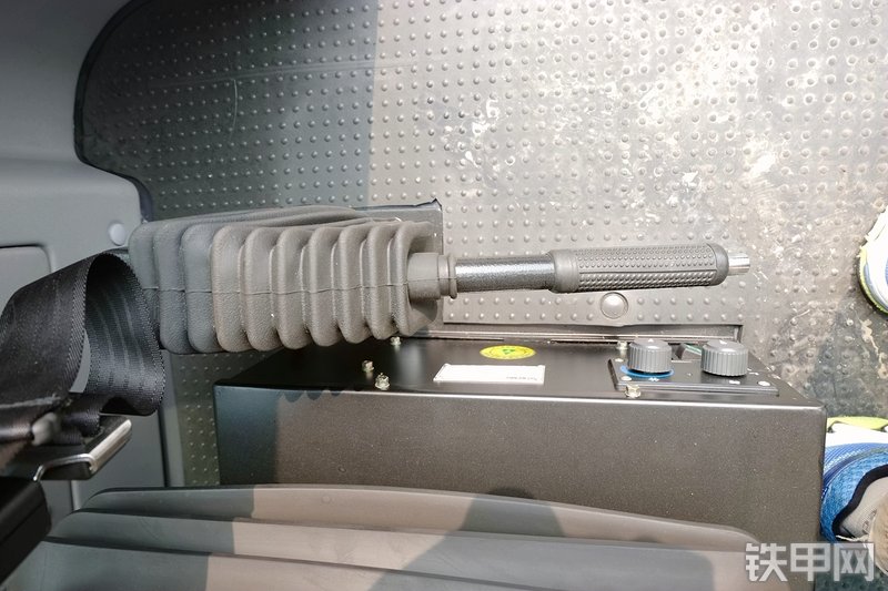 徐工LW200KV装载机局部