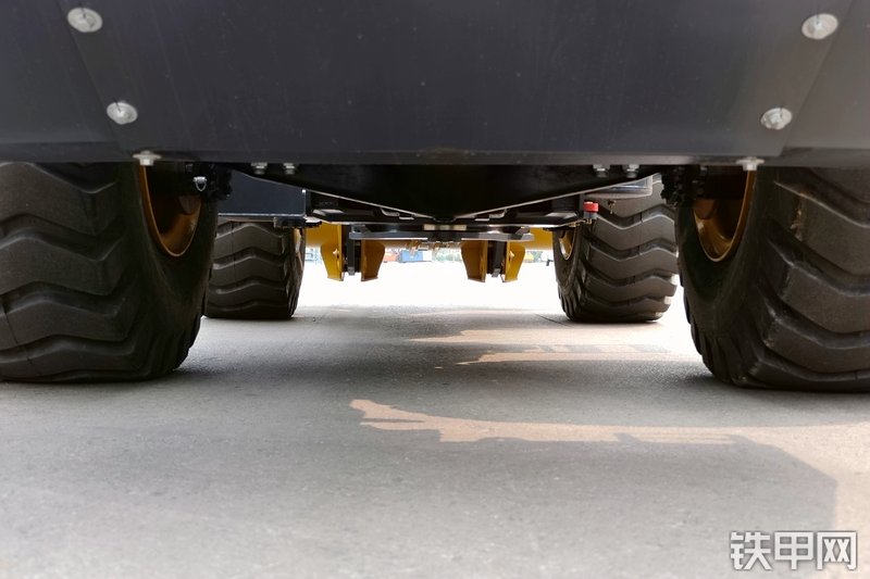 徐工LW600KV装载机局部