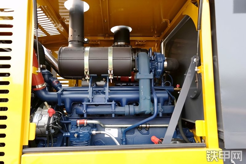 徐工LW300FV装载机局部