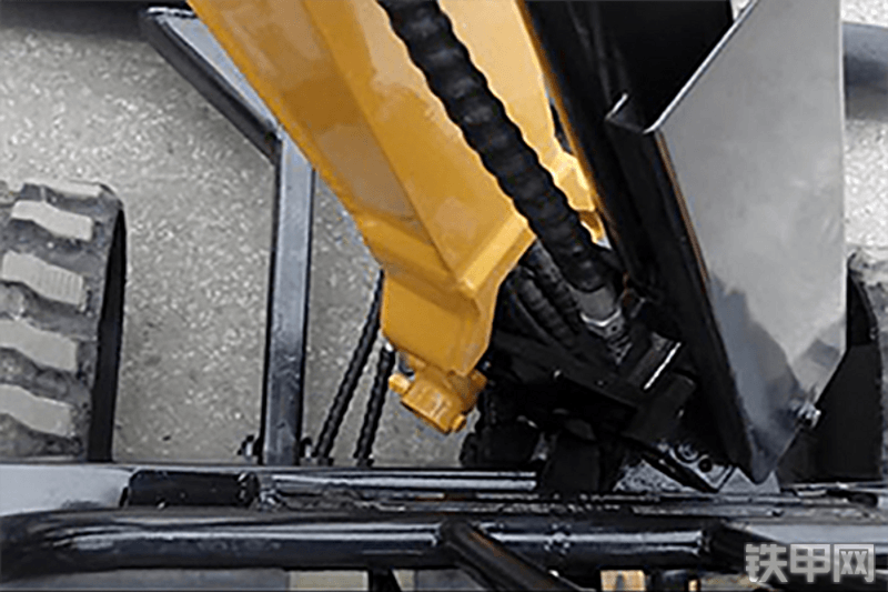 恒特重工HT21挖掘机局部