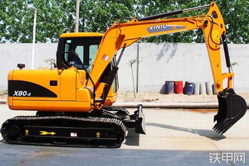 犀牛重工XN80-E挖掘机整机外观