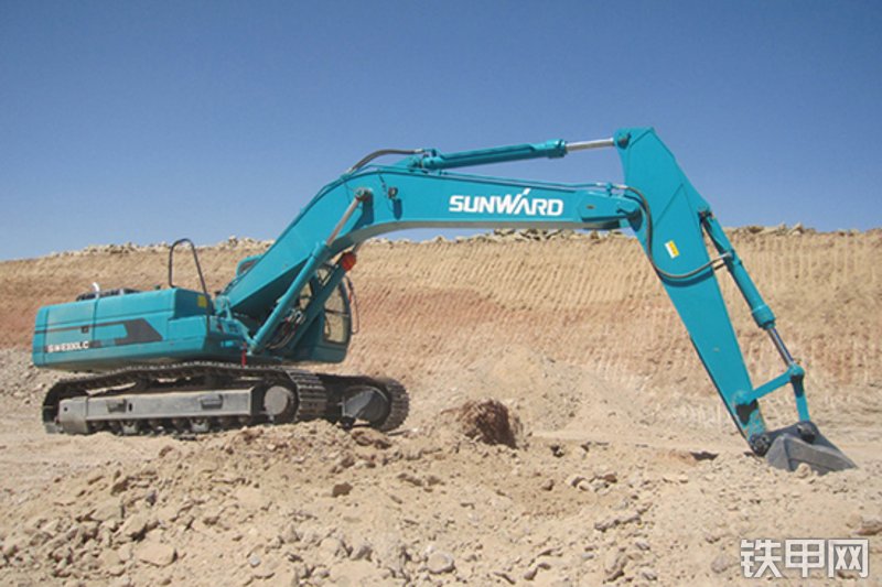 山河智能SWE215E挖掘机整机外观