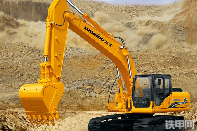 龙工LG6225D挖掘机整机外观