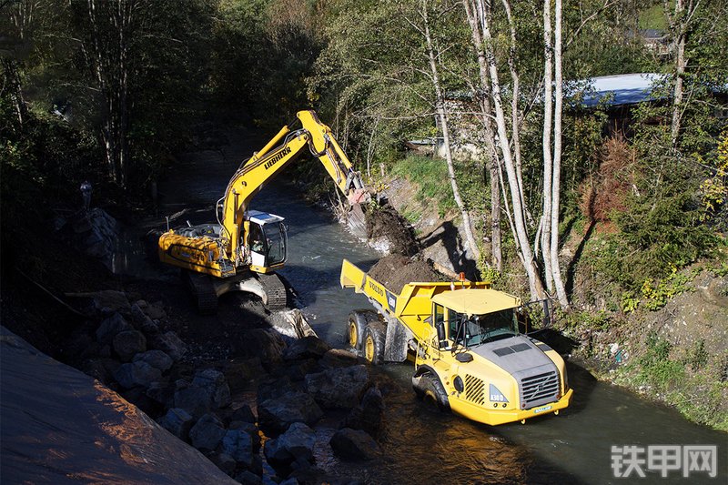 利勃海尔R926挖掘机图解( )
