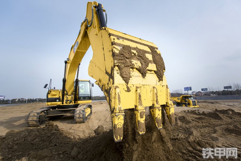 卡特彼勒336D2-GC液压挖掘机整机外观