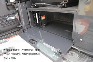 小松PC56-7挖掘机图解( )