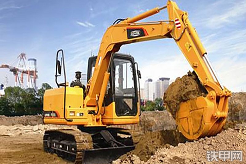 雷沃重工FR80G挖掘机整机外观