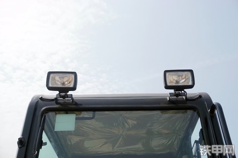 三一重工SY55C挖掘机局部