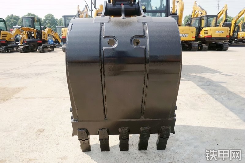 三一重工SY75C挖掘机局部