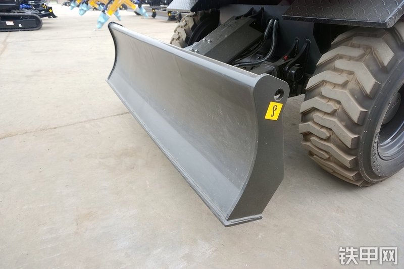 三一重工SY65W挖掘机局部