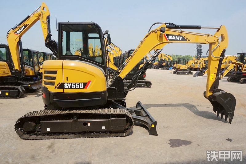 三一重工SY55U挖掘机整机外观