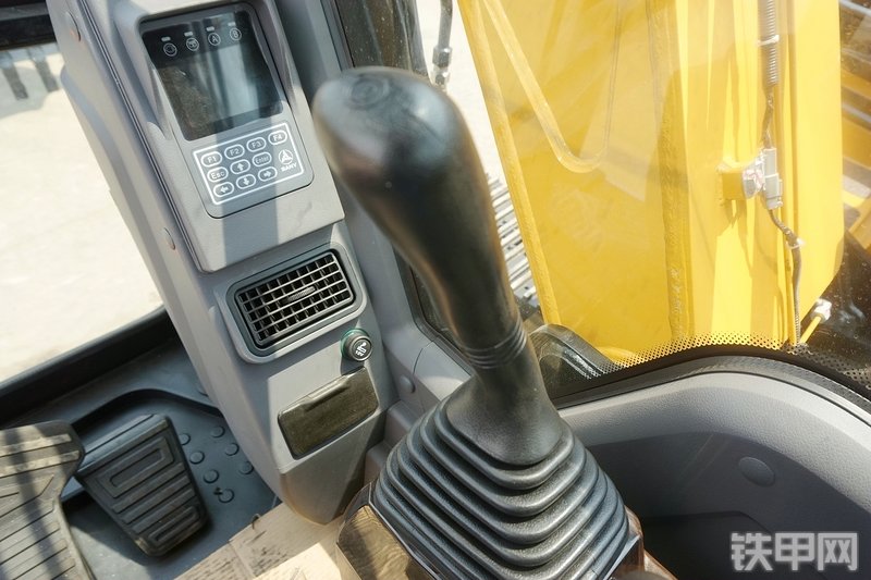 三一重工SY85C挖掘机局部