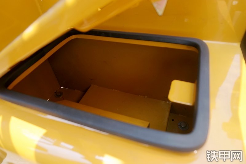 三一重工SY85C挖掘机局部