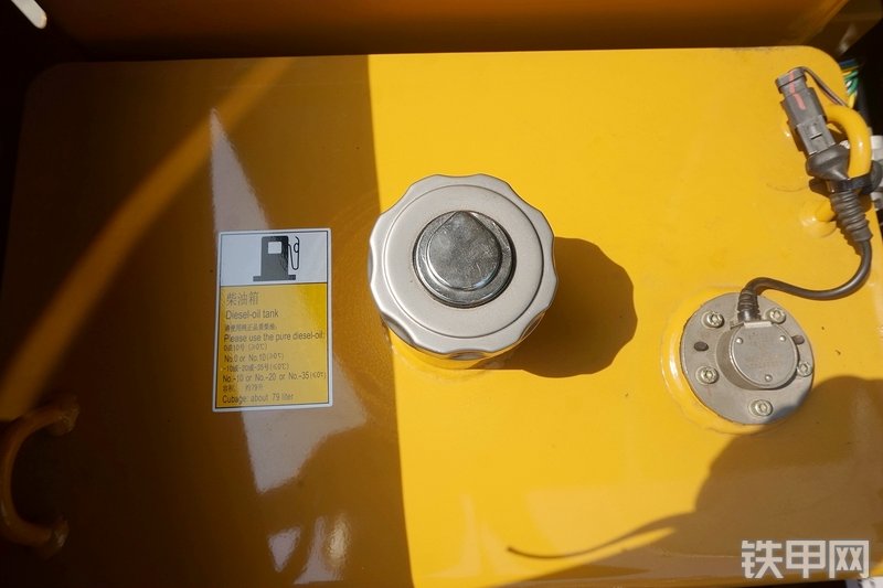 三一重工SY55U挖掘机局部