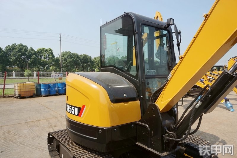 三一重工SY55U挖掘机整机外观