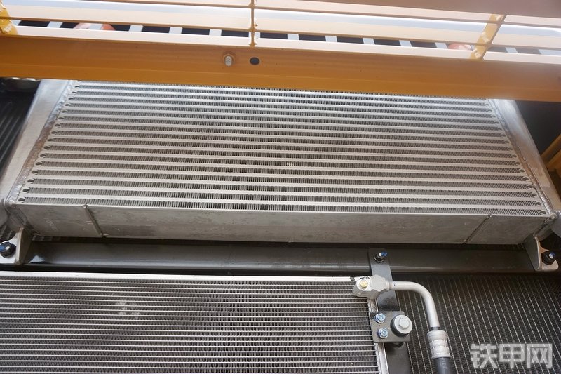 三一重工SY65W挖掘机局部