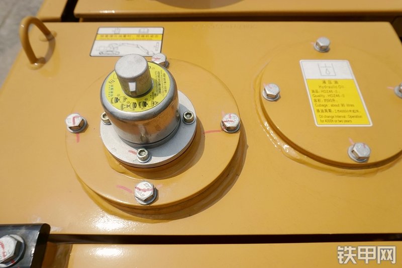 三一重工SY95C挖掘机局部