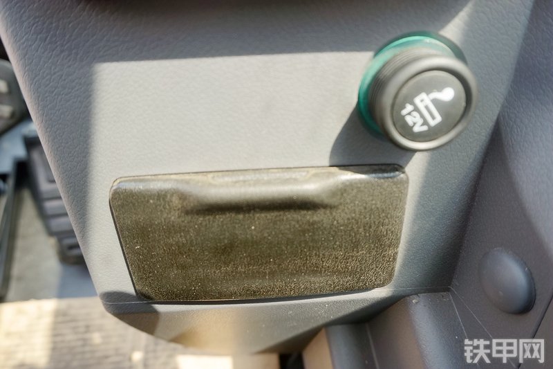 三一重工SY85C挖掘机局部