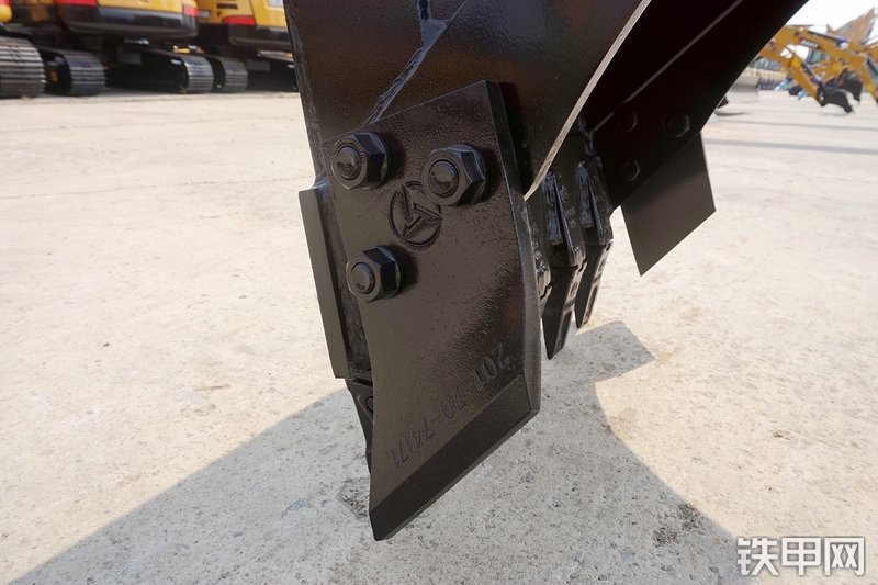 三一重工SY55C挖掘机局部