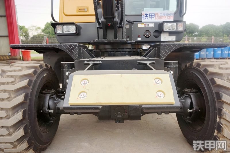 三一重工SY65W挖掘机局部