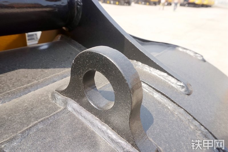 三一重工SY75C挖掘机局部