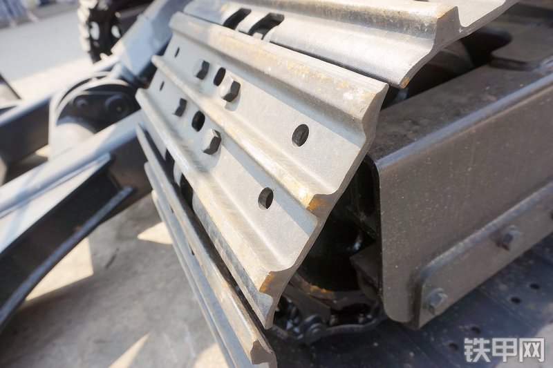 三一重工SY55U挖掘机局部