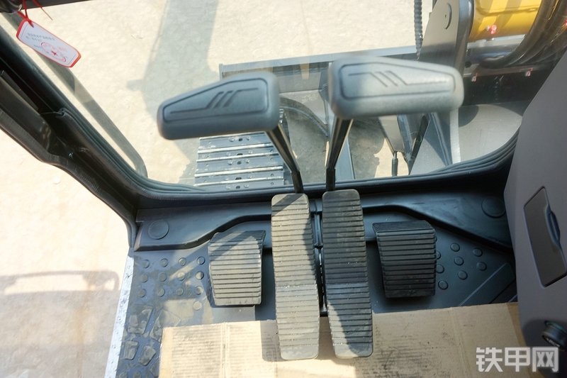 三一重工SY60C挖掘机局部