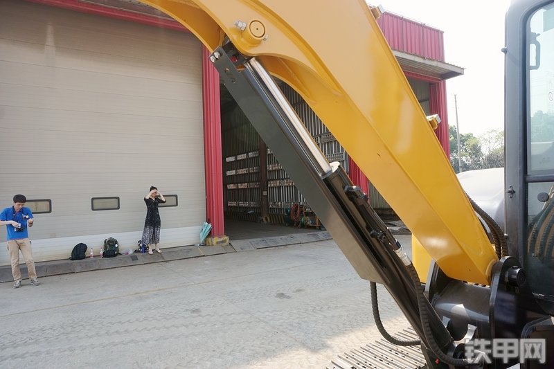 三一重工SY55U挖掘机局部