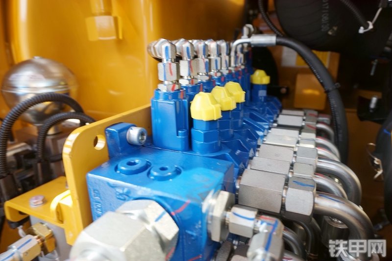 三一重工SY60C挖掘机局部