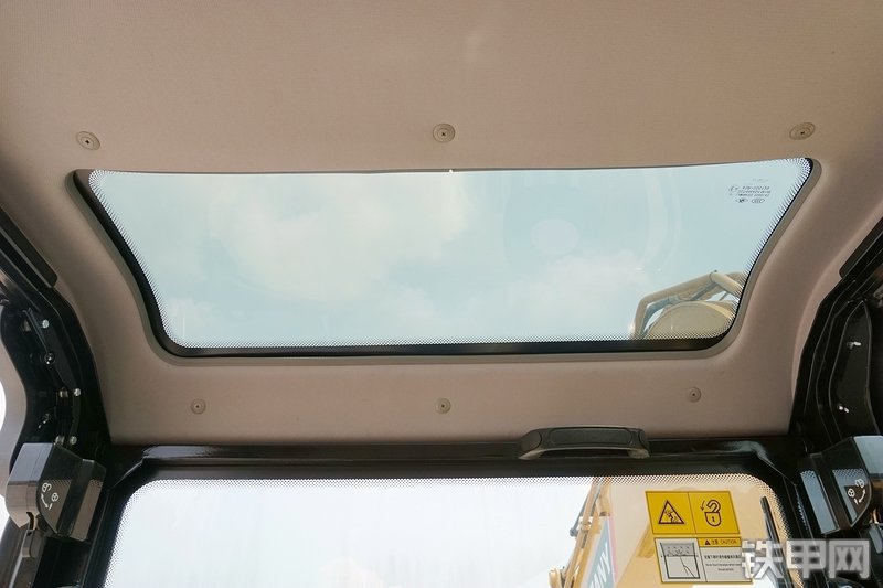 三一重工SY95C挖掘机局部