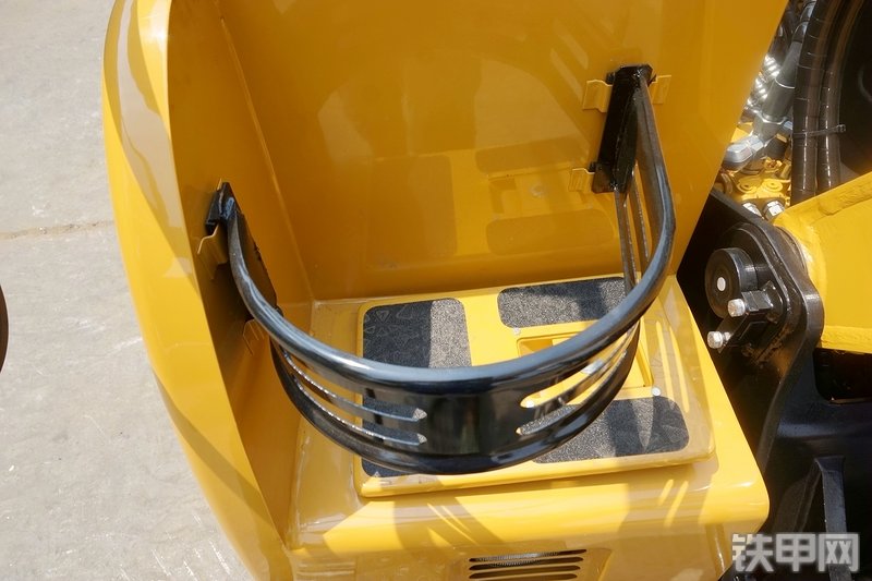 三一重工SY85C挖掘机局部