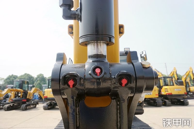 三一重工SY75C挖掘机局部